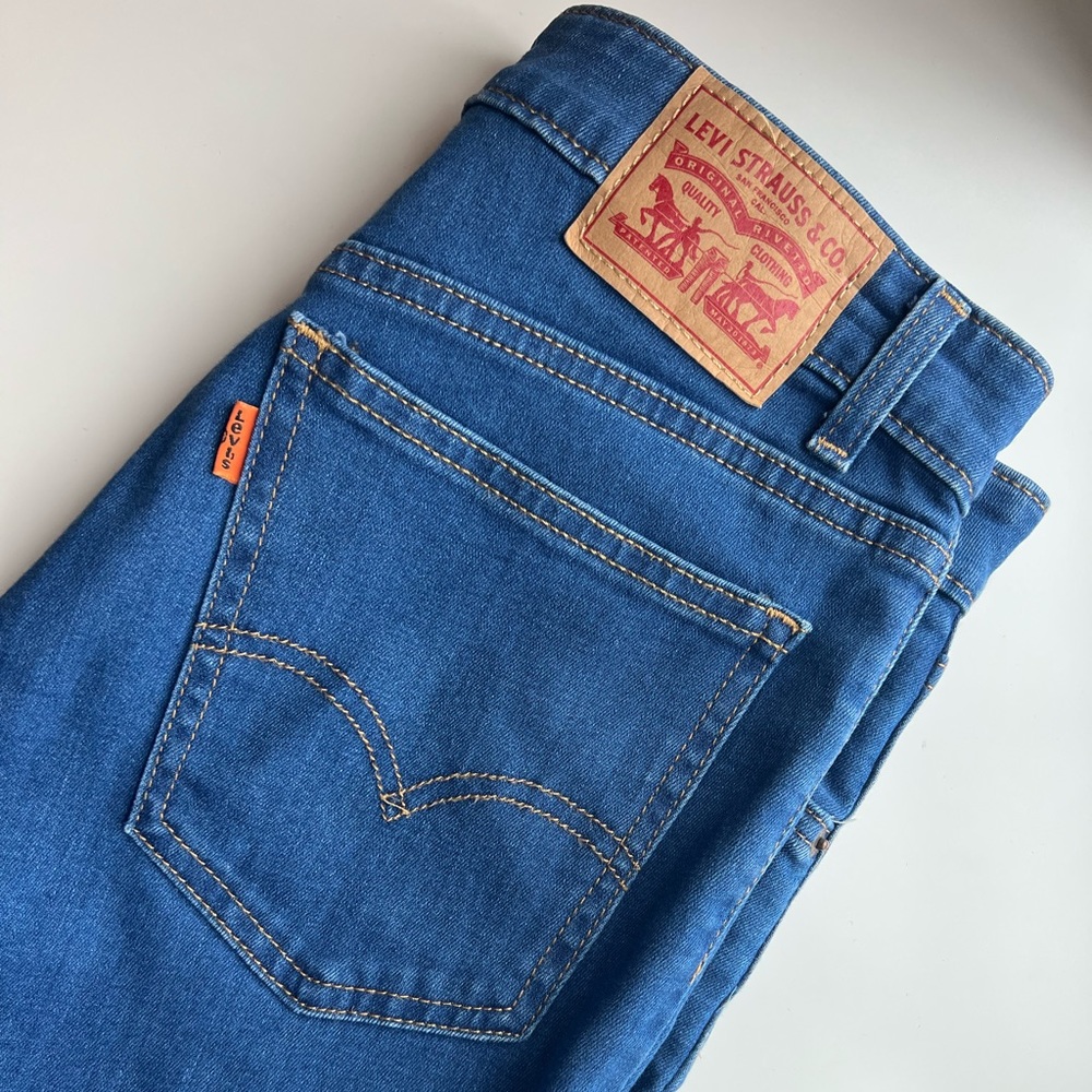 721 Levi’s Vintage High Rise Jeans